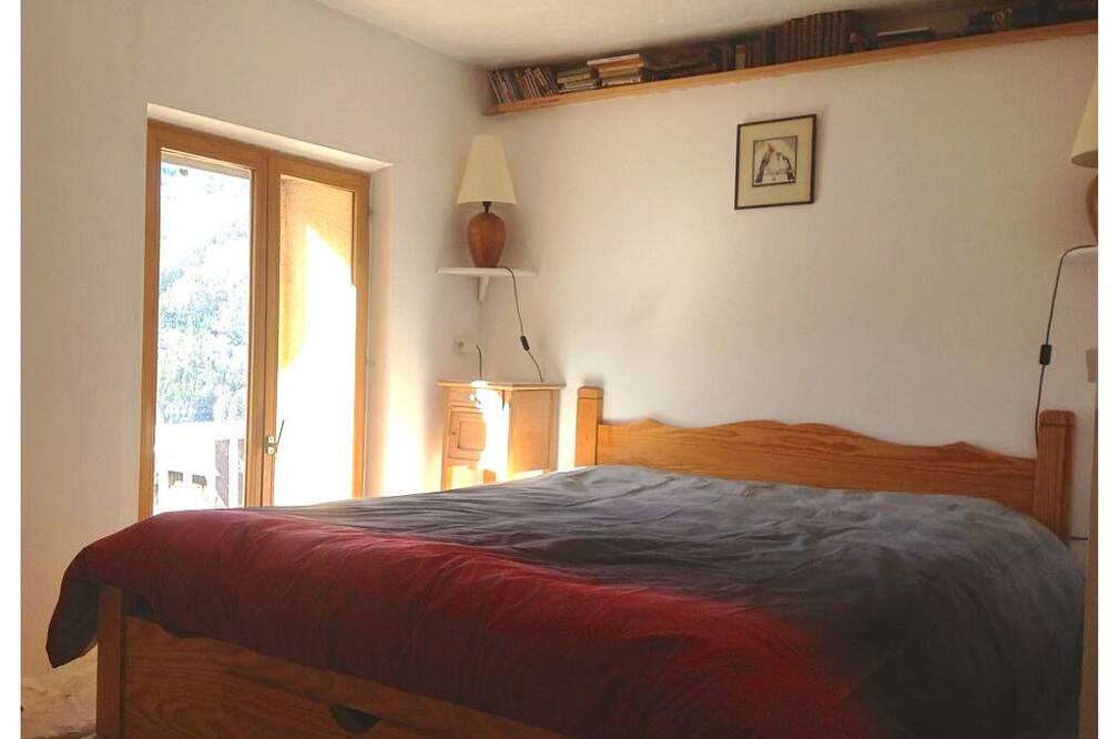 Photo of Bedroom in Colmars