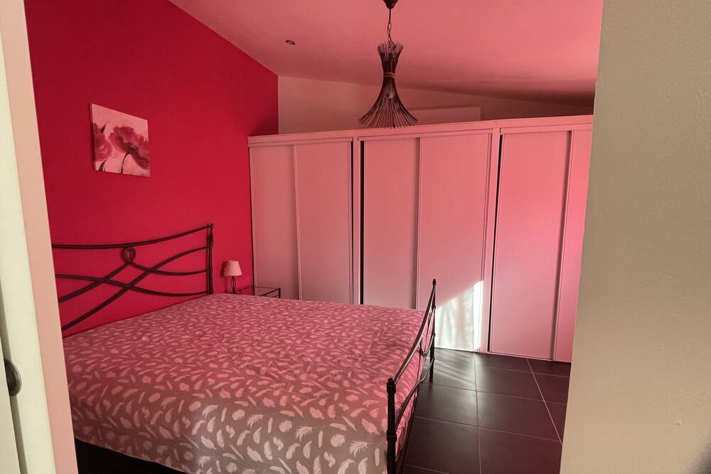 Photo of Bedroom in Graveson