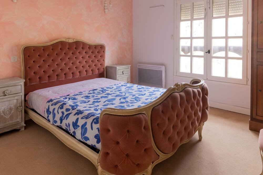 Photo of Bedroom in Quartier des Espesses