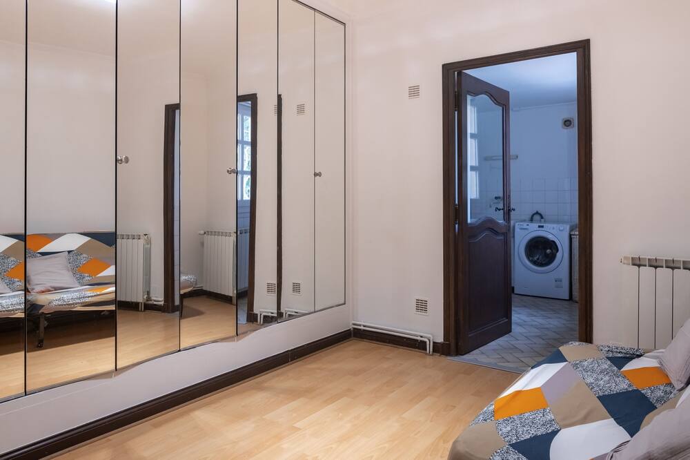 Photo of Bedroom in Quartier des Espesses