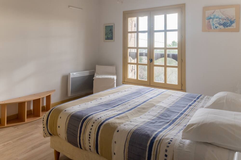 Photo of Bedroom in Quartier des Espesses