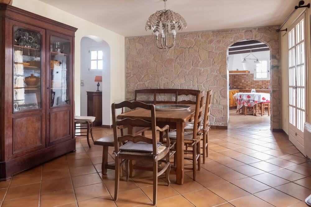 Photo of Livingroom in Quartier des Espesses