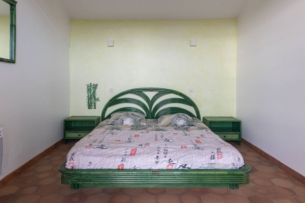 Photo of Bedroom in Quartier des Espesses
