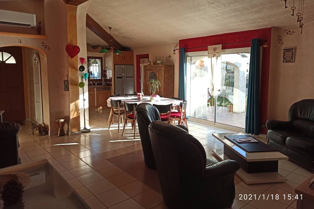 Photo of Livingroom in Villeneuve-les-Beziers
