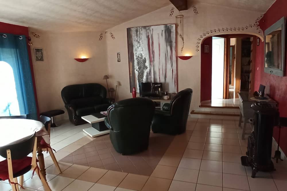 Photo of Livingroom in Villeneuve-les-Beziers