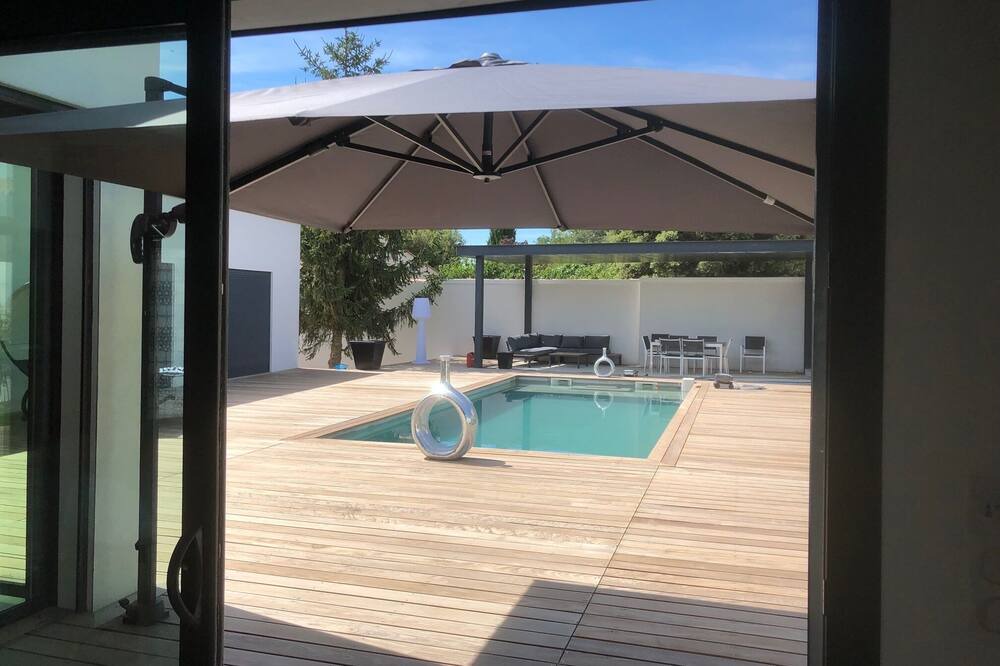 Photo of Outdoor in Montaren-et-Saint-Mediers