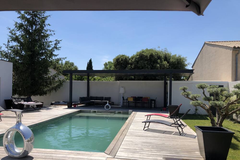 Photo of Outdoor in Montaren-et-Saint-Mediers
