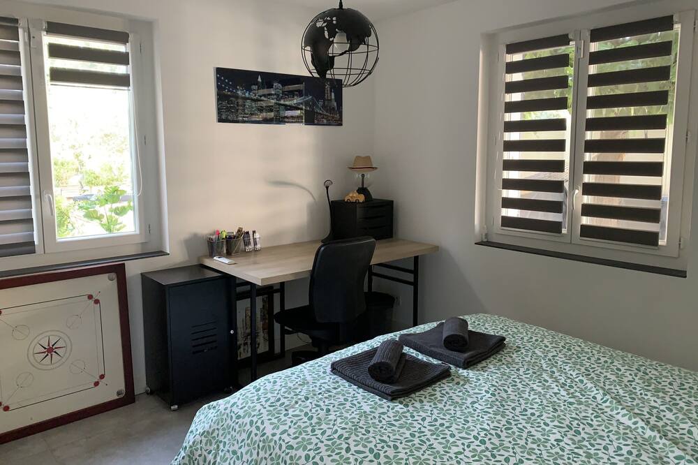 Photo of Bedroom in Montolivet
