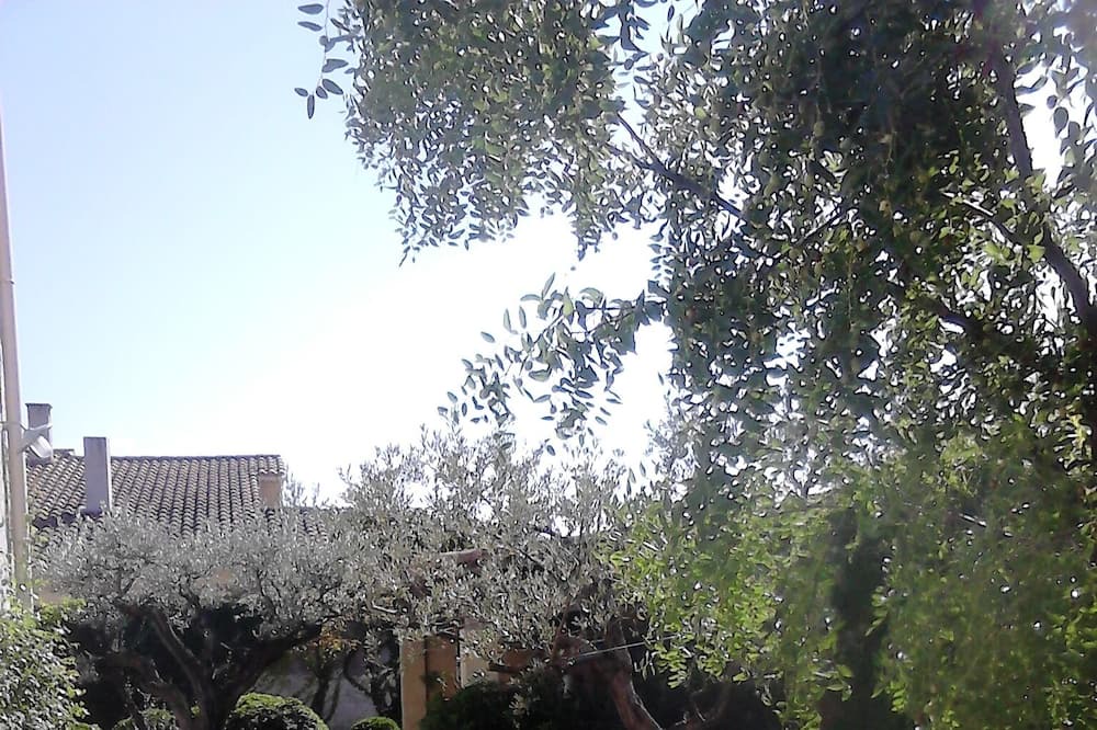 Photo of Outdoor in Cabannes
