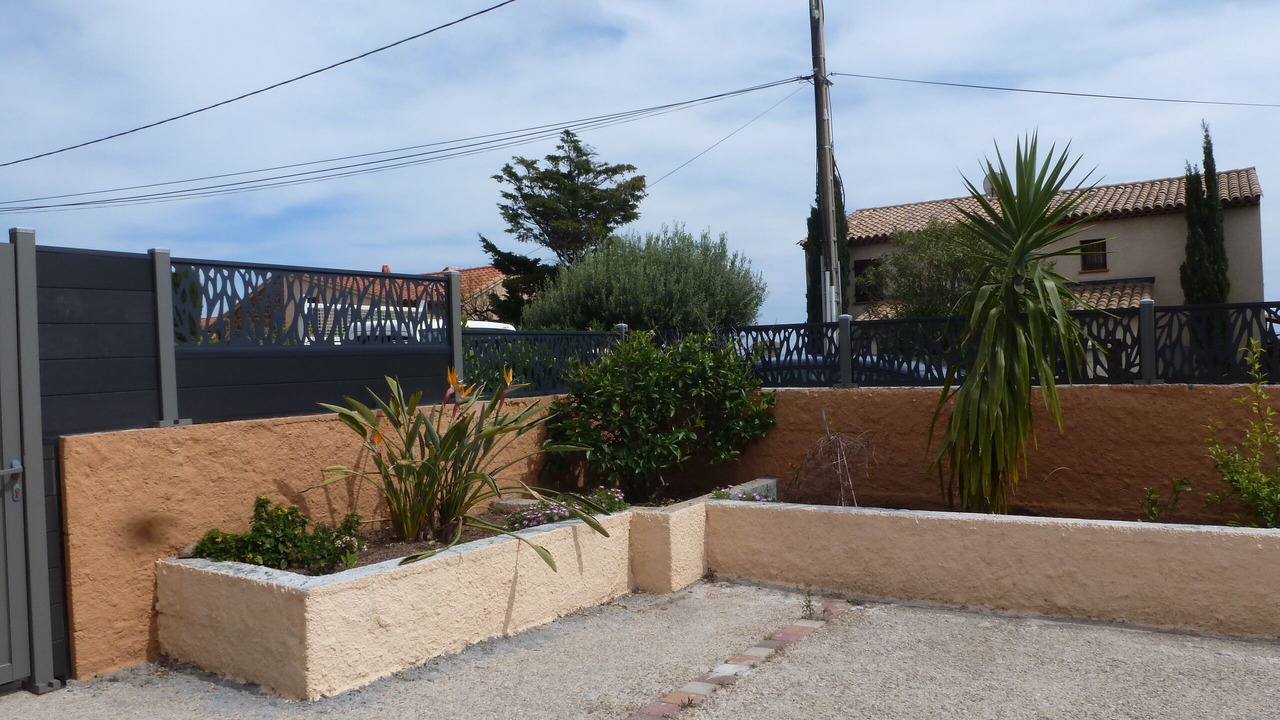 Photo of Outdoor in Antheor
