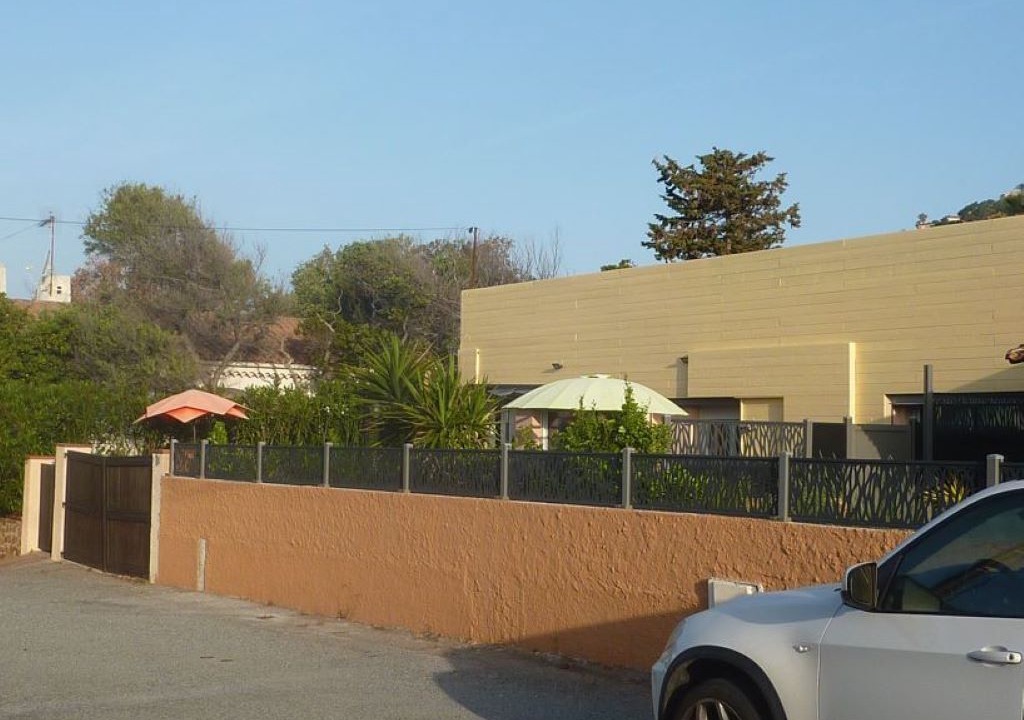 Photo of Outdoor in Antheor