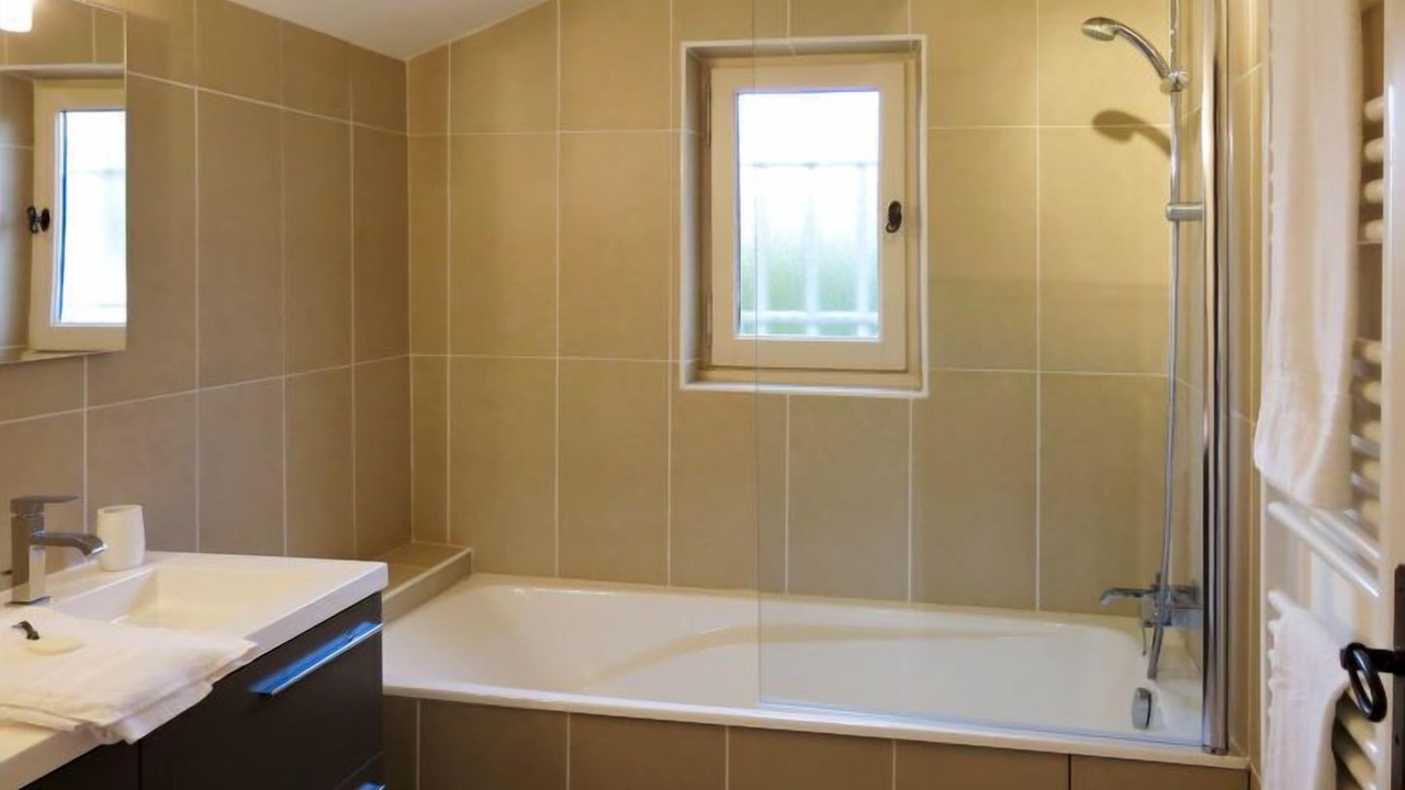 Photo of Bathroom in Maussane