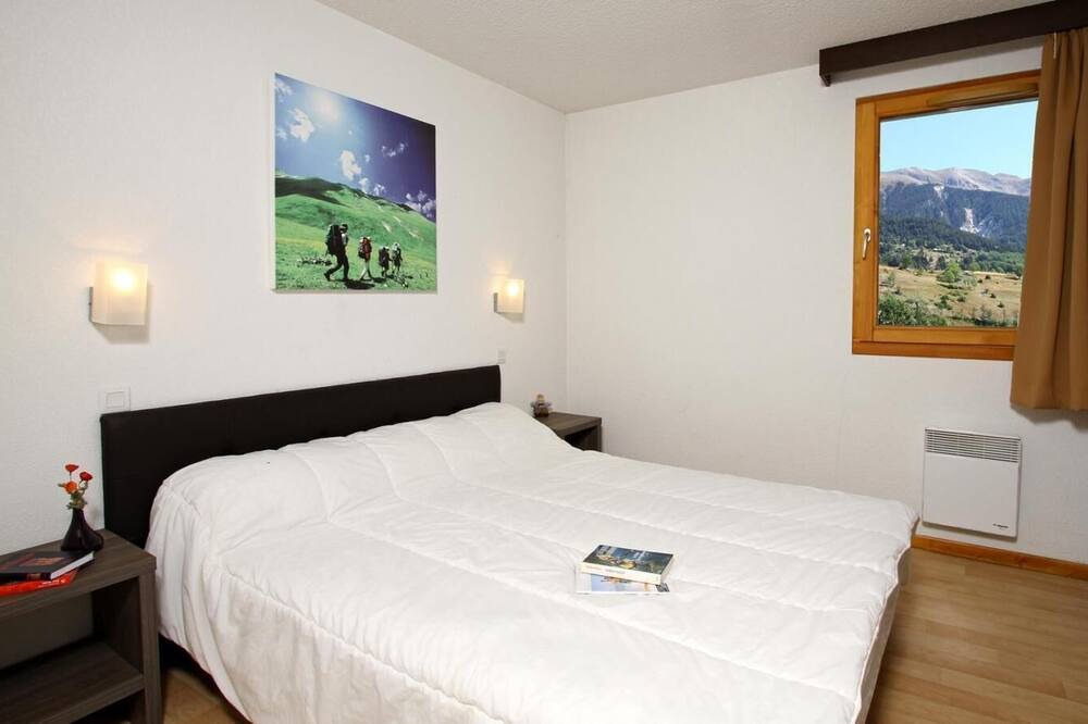 Photo of Bedroom in Chantemerle