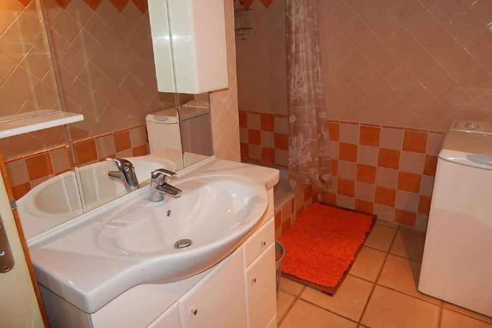 Photo of Bathroom in Chateauroux-les-Alpes