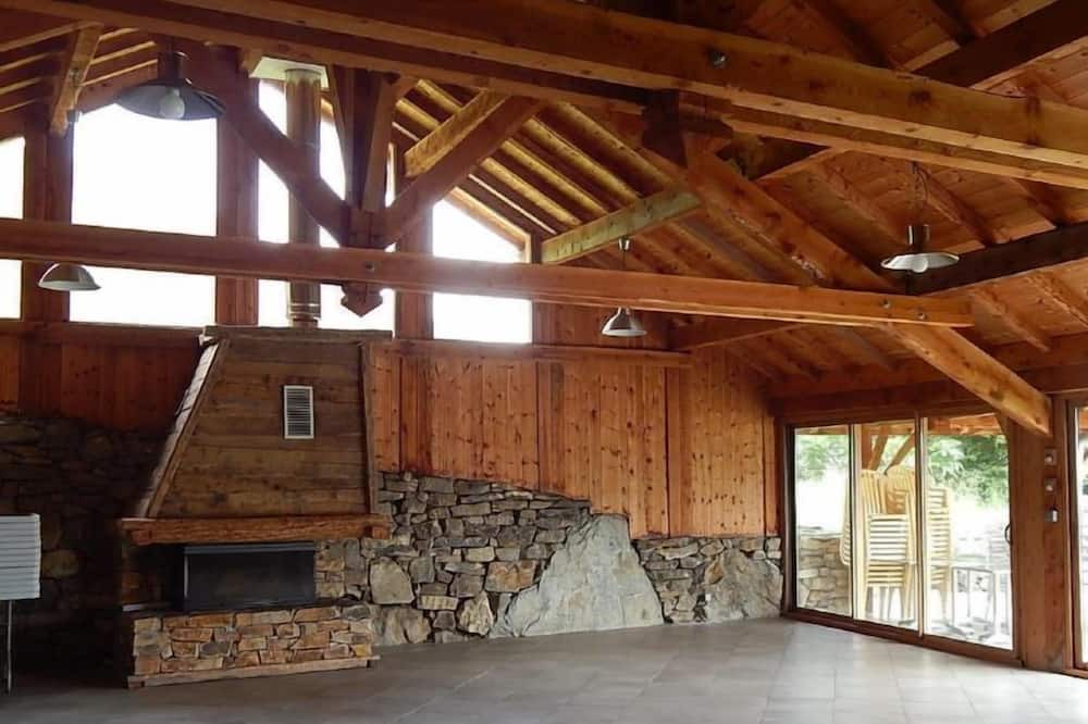 Photo of Livingroom in Chateauroux-les-Alpes