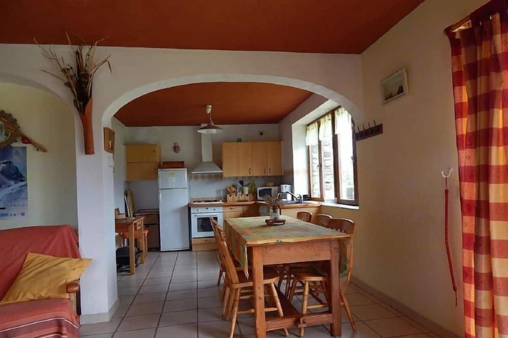 Photo of Kitchen in Chateauroux-les-Alpes