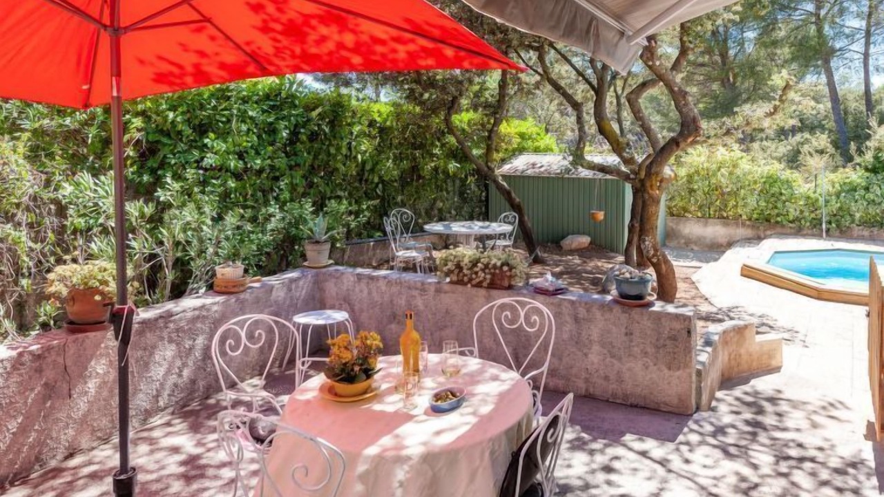 Photo of Outdoor in Lambesc