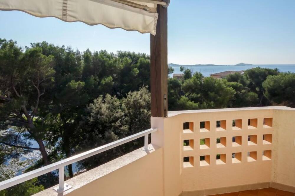 Photo of Patio Balcony in Six-Fours-les-Plages