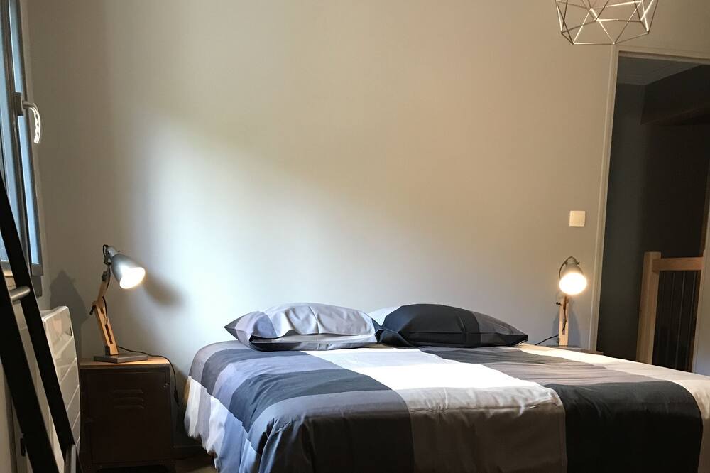 Photo of Bedroom in Saint-Michel-de-Chaillol