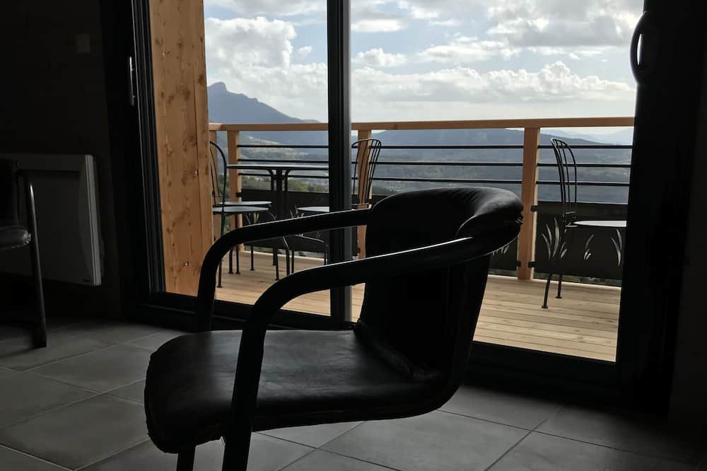 Photo of Patio Balcony in Saint-Michel-de-Chaillol