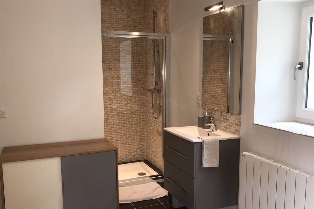 Photo of Bathroom in Les Baux-de-Provence