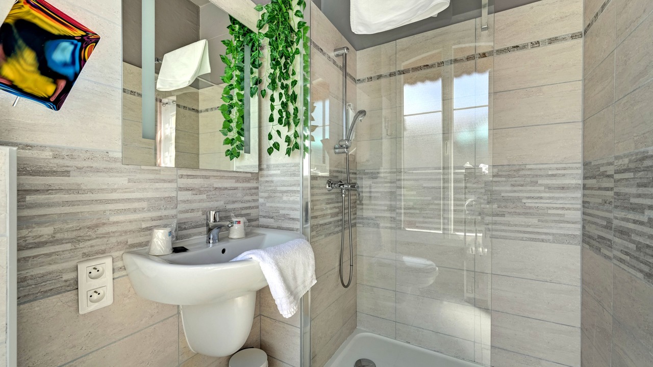 Photo of Bathroom in Tarascon