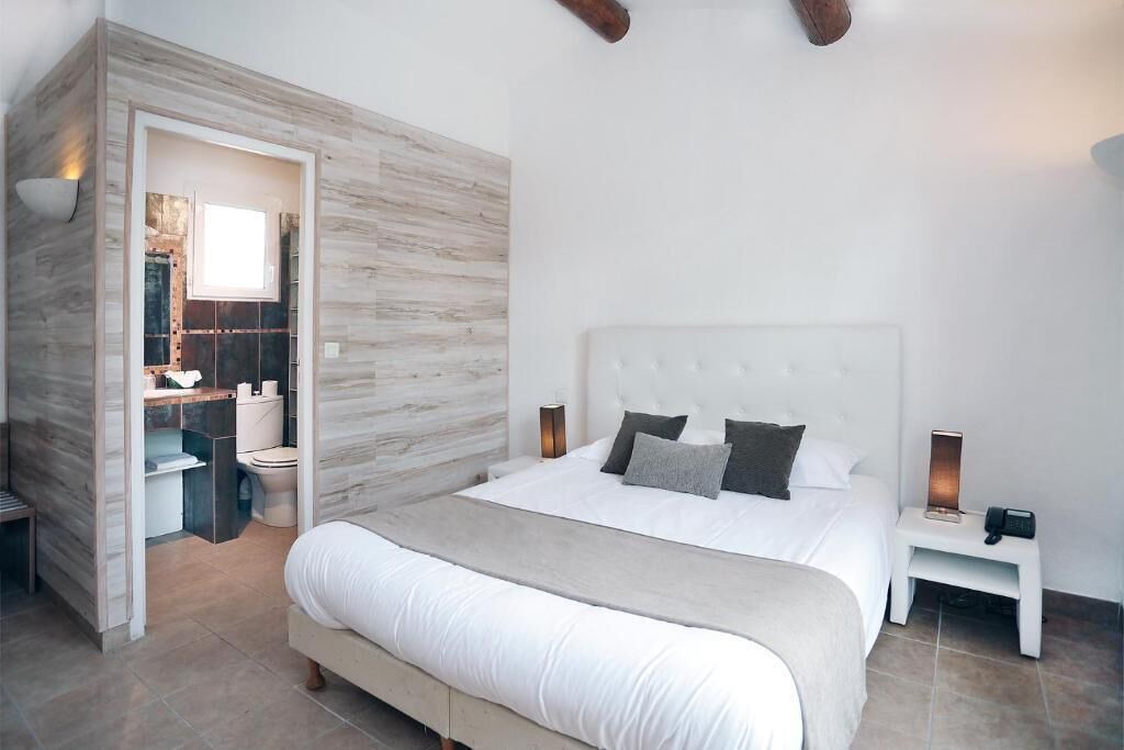 Photo of Bedroom in Rousset