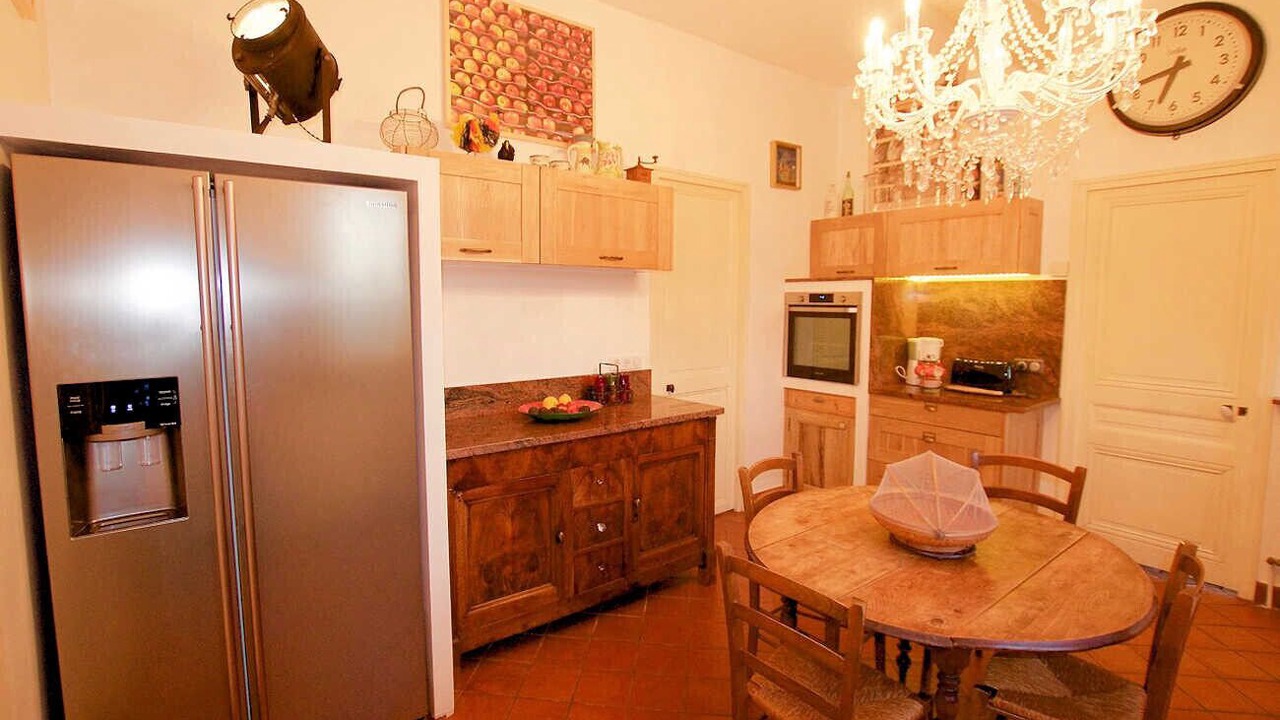 Photo of Kitchen in Saint-Martin-de-Castillon