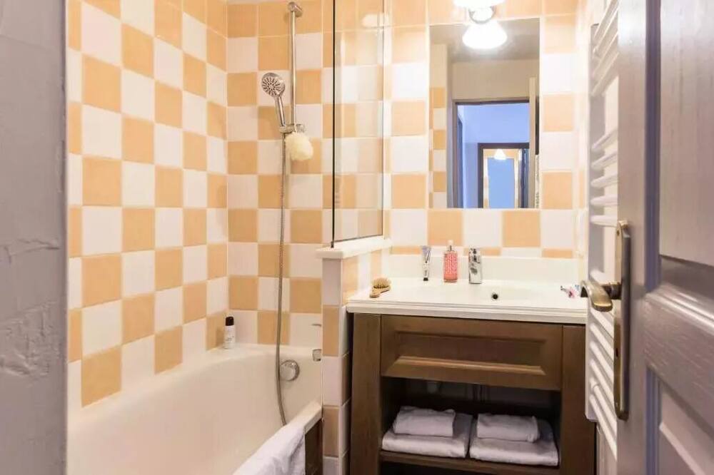 Photo of Bathroom in Les Claux