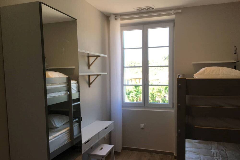 Photo of Bedroom in Lagrasse