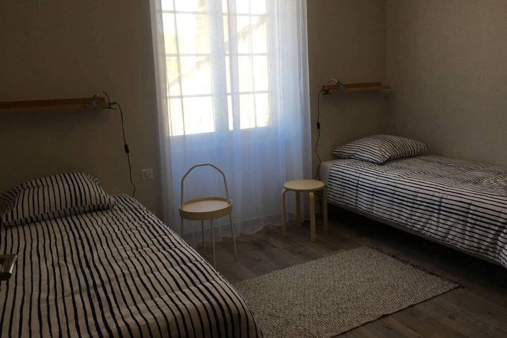 Photo of Bedroom in Lagrasse
