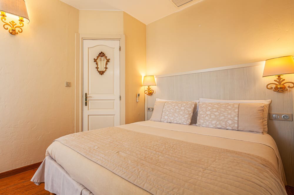 Photo of Bedroom in Old Town