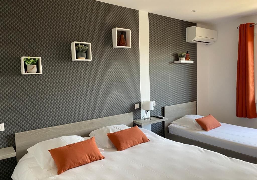 Photo of Bedroom in Hyeres