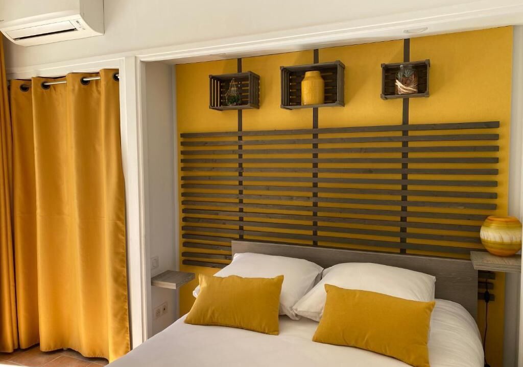 Photo of Bedroom in Hyeres