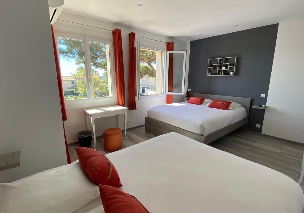 Photo of Bedroom in Hyeres