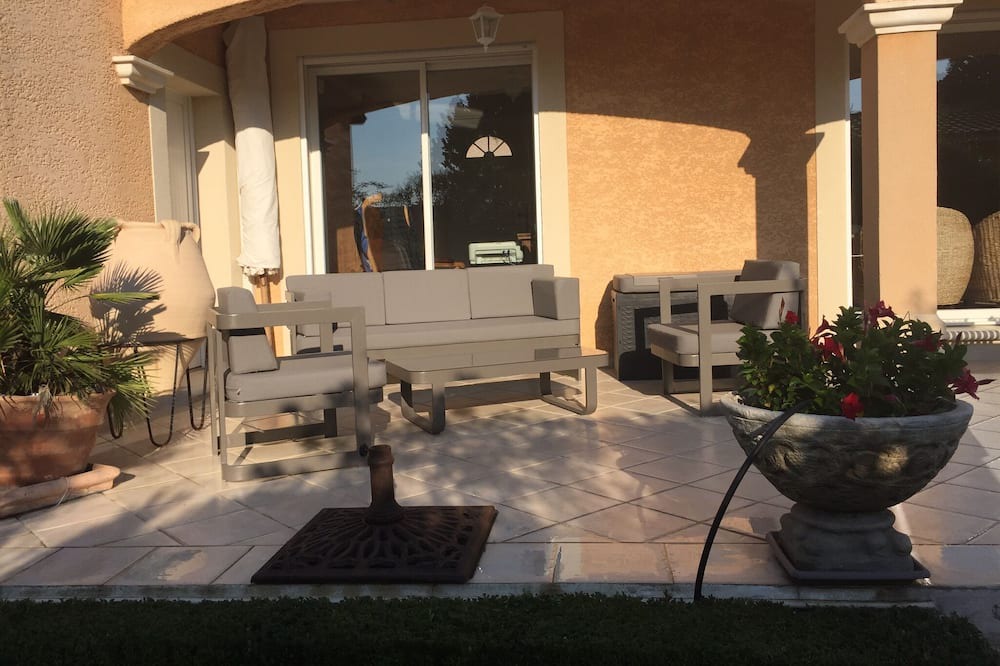 Photo of Patio Balcony in Molleges