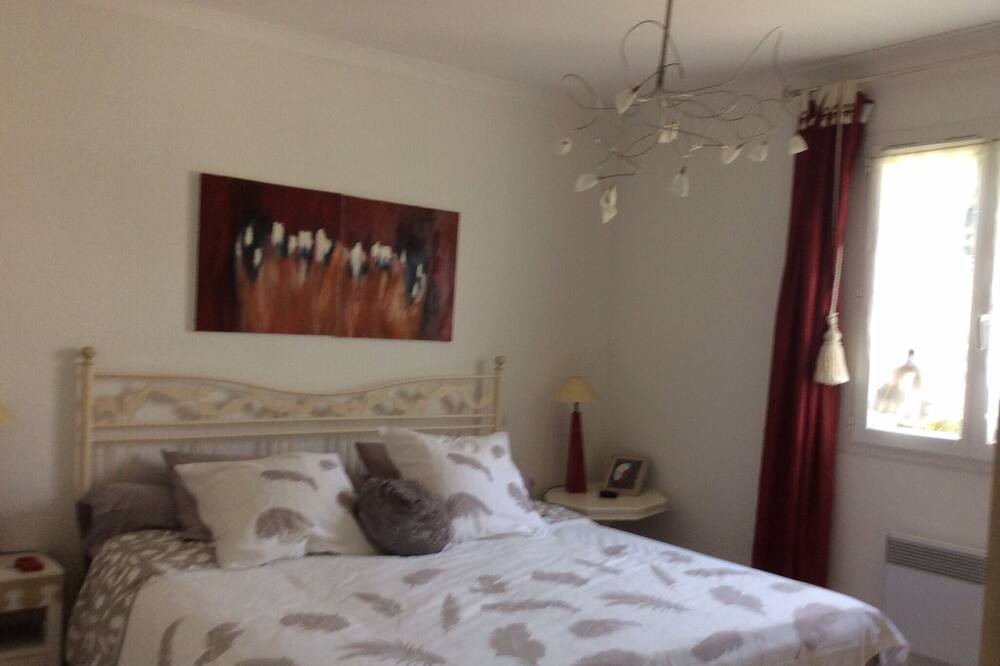 Photo of Bedroom in Molleges