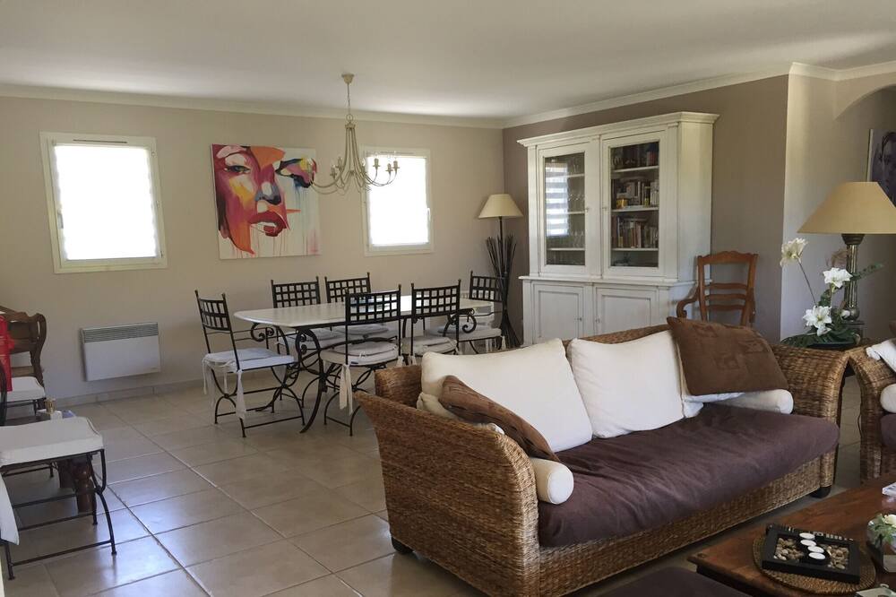 Photo of Livingroom in Molleges