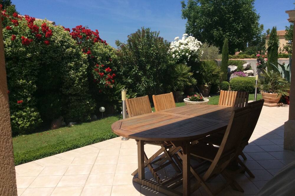 Photo of Patio Balcony in Molleges