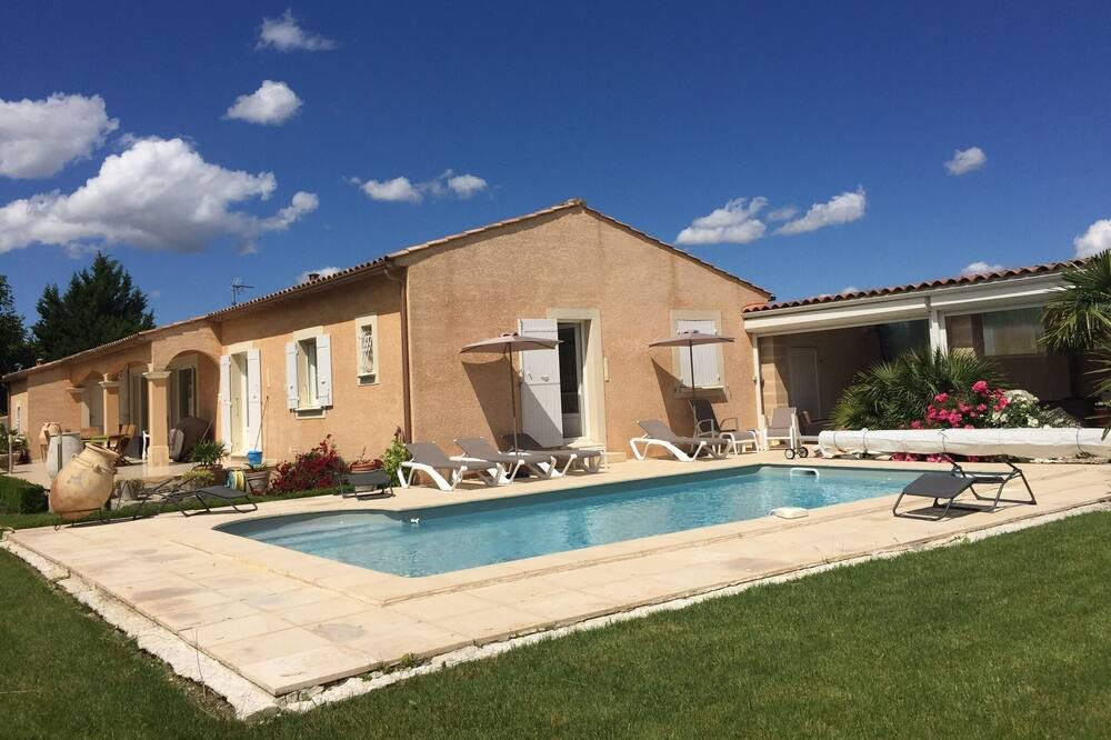 Photo of Outdoor in Molleges