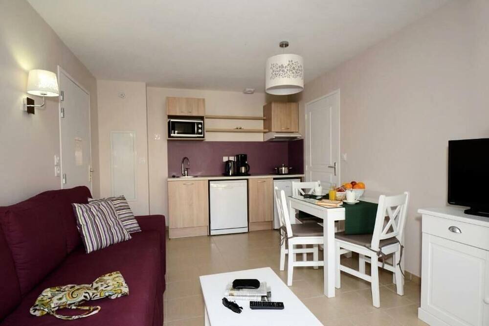 Photo of Livingroom in Paradou