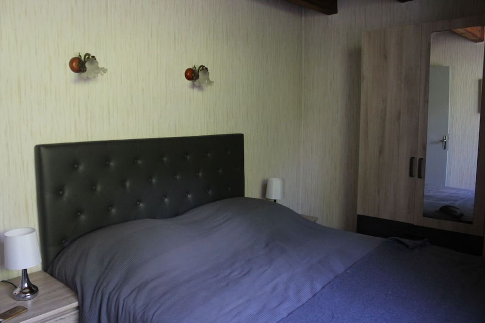 Photo of Bedroom in Seyne