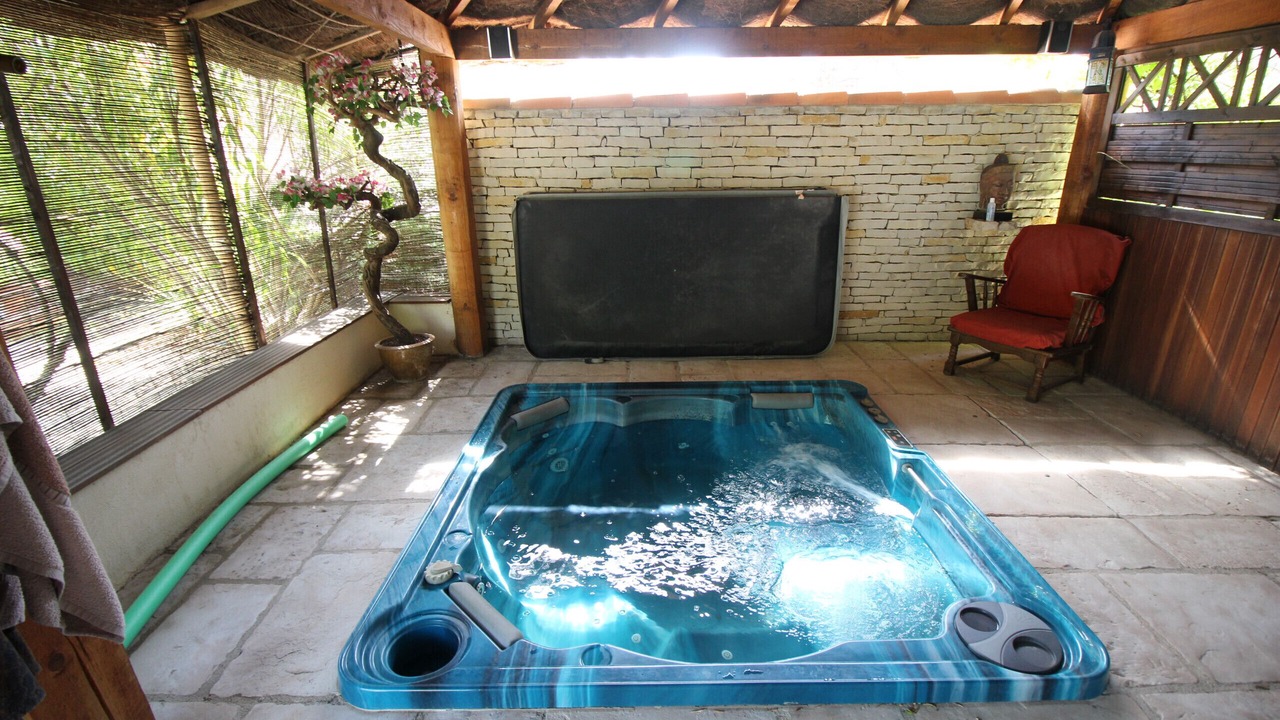 Photo of Outdoor in Eguilles