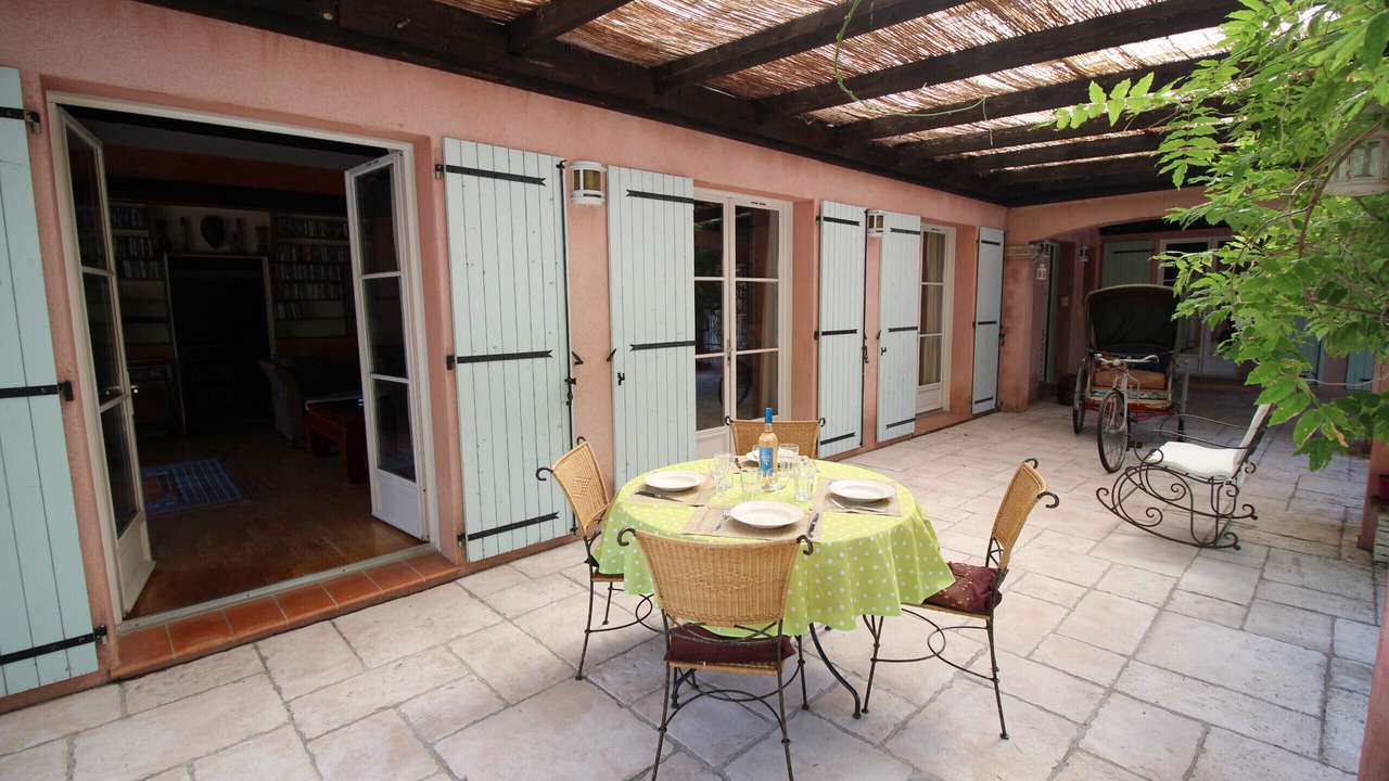 Photo of Outdoor in Eguilles