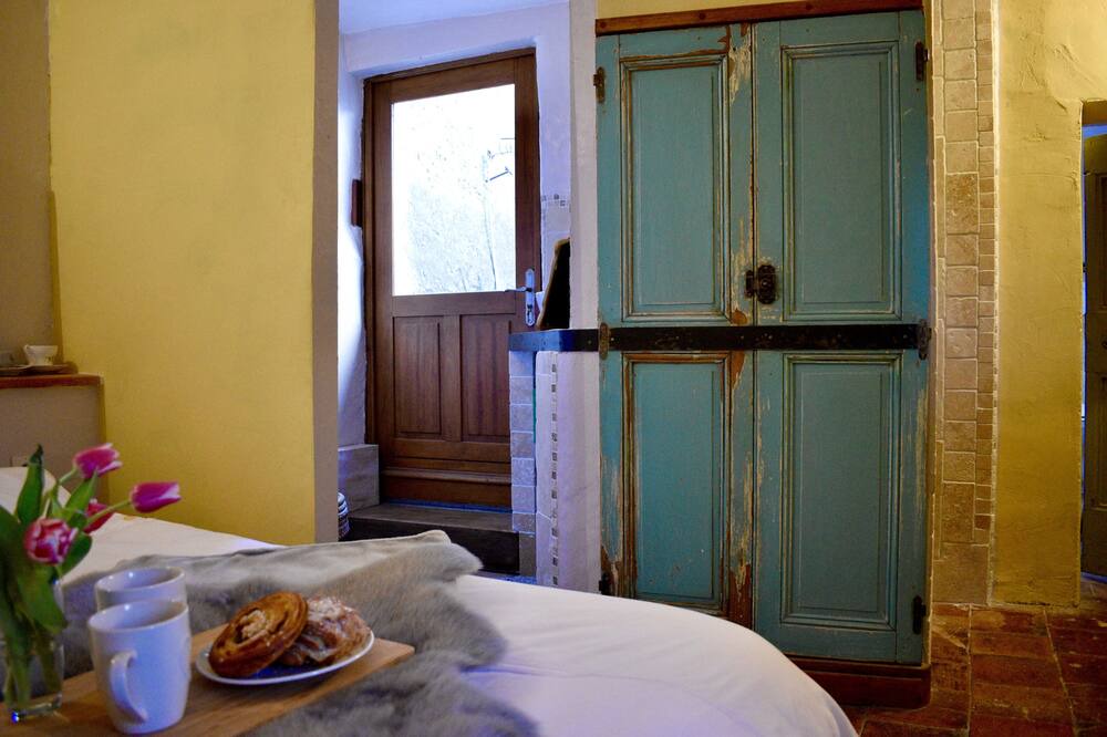 Photo of Bedroom in Saint-Pierre-des-Champs