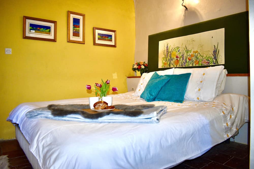 Photo of Bedroom in Saint-Pierre-des-Champs