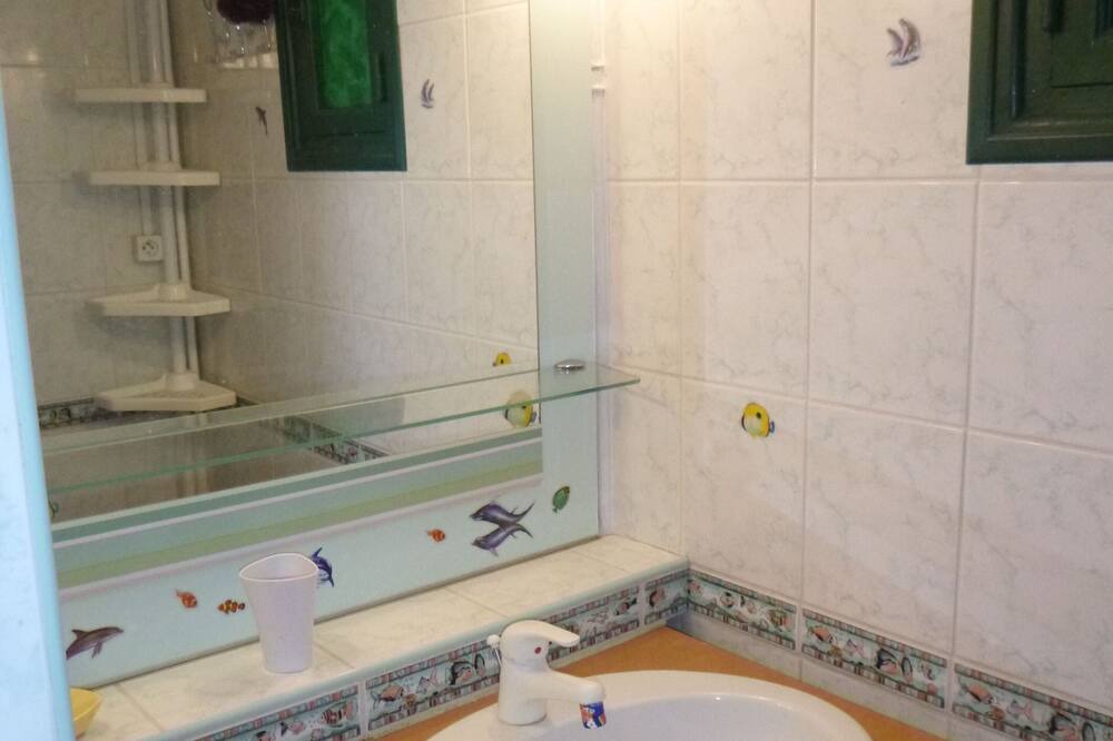 Photo of Bathroom in Les Lecques