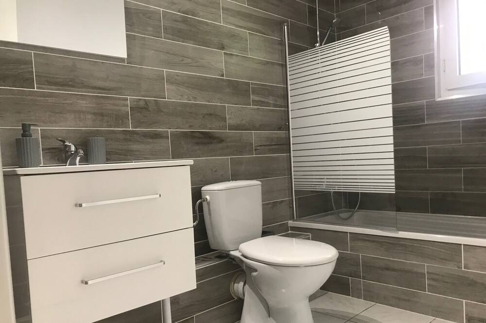 Photo of Bathroom in Gap