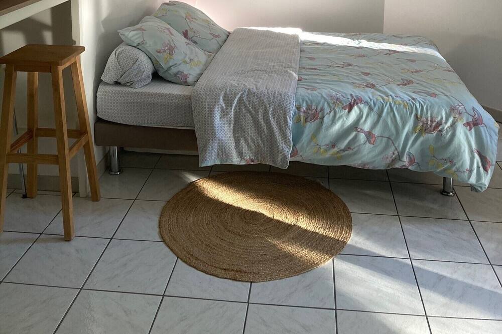Photo of Bedroom in Gap