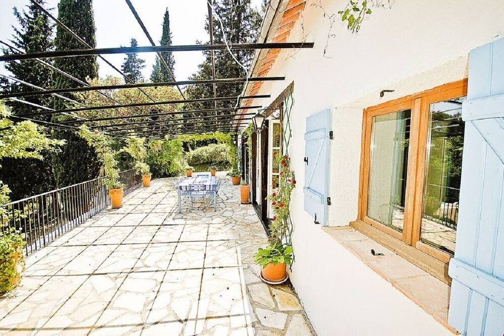 Photo of Patio Balcony in Tourrettes